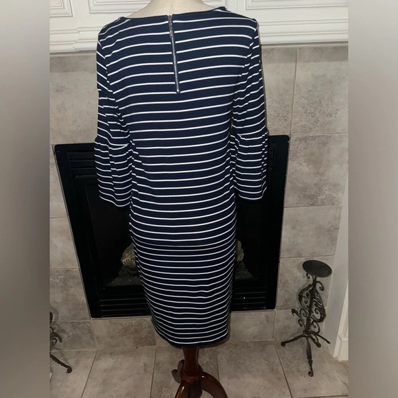 White House Black Market 3/4" bell sleeve knee length navy/white stripe dress M - Picture 2 of 11